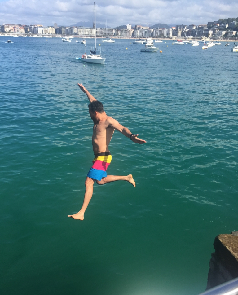 Pier jumping contest